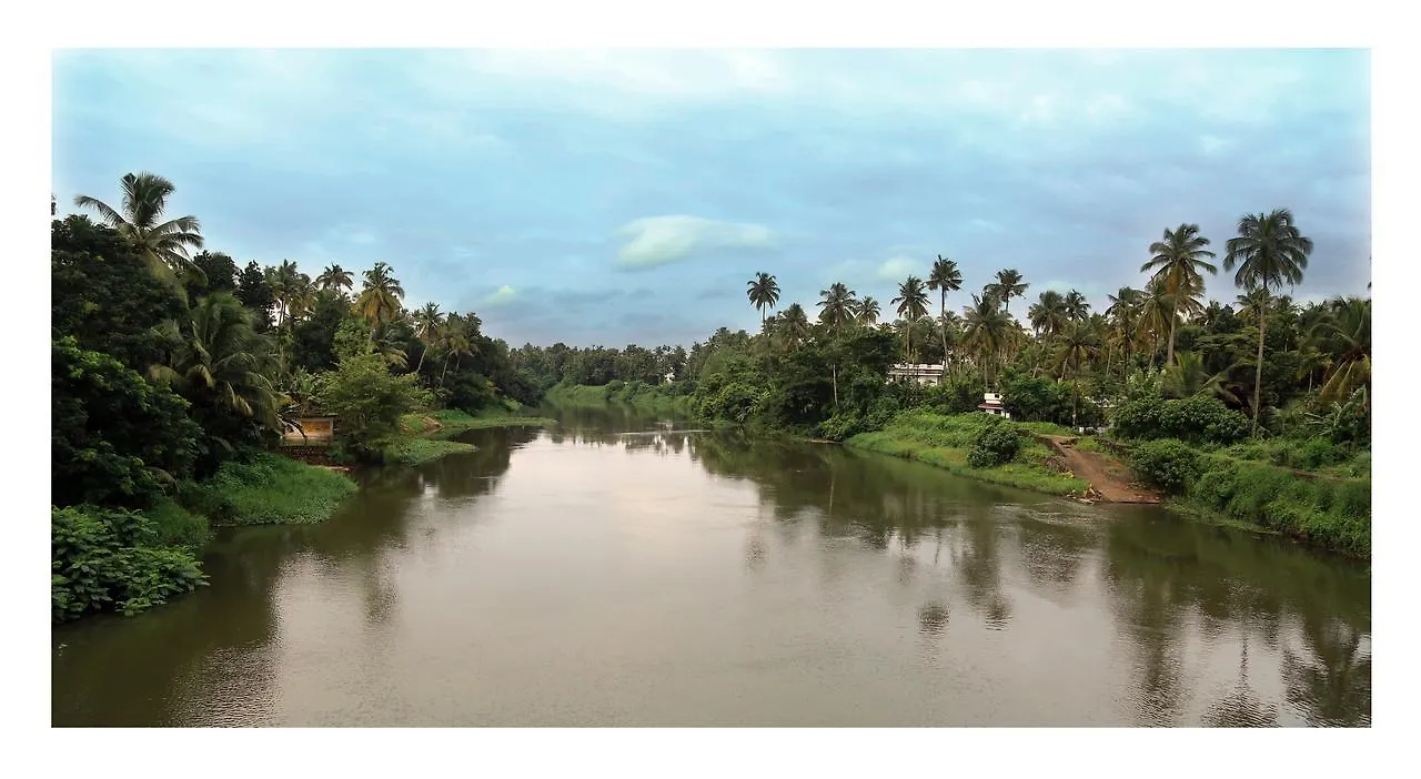 Urakam Neelambari Resorts הודו